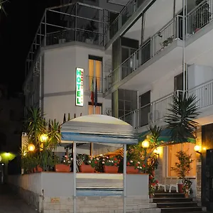 https://hotel-sorriso.hotelitalianriviera.com