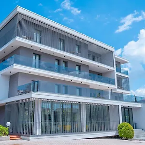 https://hotel-bella-peschiera.hotelinveneto.com